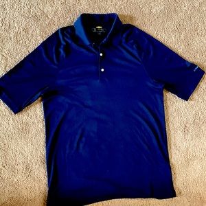 Blue golf shirt in excellent condition… small Logo on sleeve.